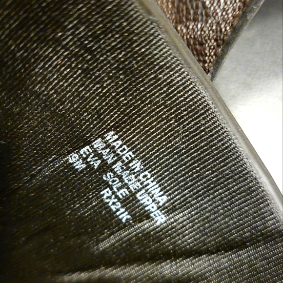 Michael Kors Brandy Slide Sandals - Picture 3 of 5